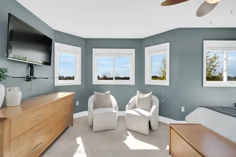 217 Ellis Crescent Milton ON L9T 6B5