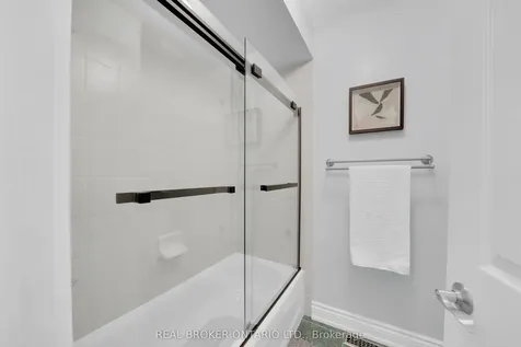 217 Ellis Crescent Milton ON L9T 6B5