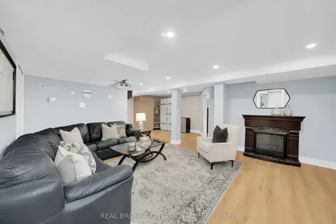 217 Ellis Crescent Milton ON L9T 6B5