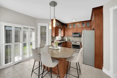 217 Ellis Crescent Milton ON L9T 6B5