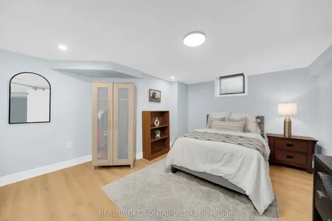 217 Ellis Crescent Milton ON L9T 6B5