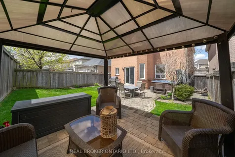 217 Ellis Crescent Milton ON L9T 6B5