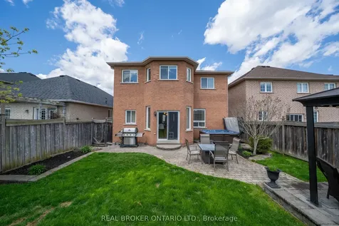 217 Ellis Crescent Milton ON L9T 6B5