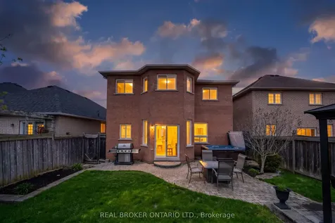 217 Ellis Crescent Milton ON L9T 6B5