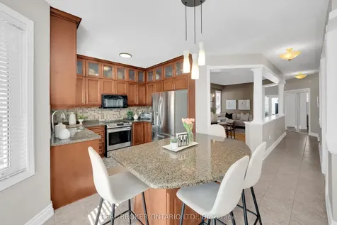 217 Ellis Crescent Milton ON L9T 6B5