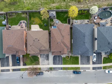 217 Ellis Crescent Milton ON L9T 6B5