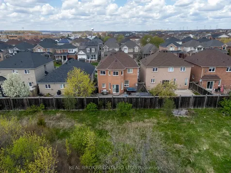 217 Ellis Crescent Milton ON L9T 6B5