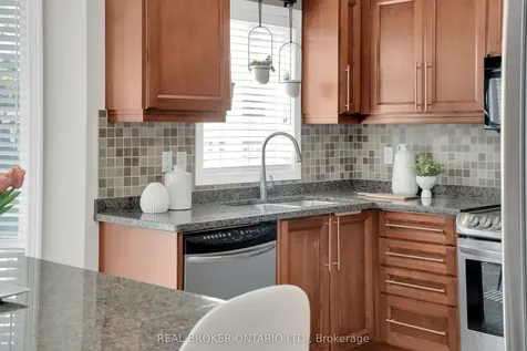 217 Ellis Crescent Milton ON L9T 6B5