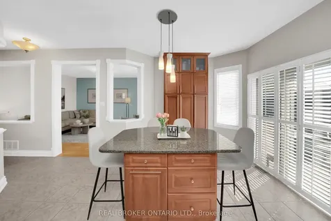 217 Ellis Crescent Milton ON L9T 6B5