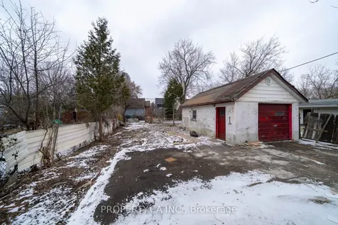 46 Mcmurchy Avenue N Brampton ON L6X 1Y1