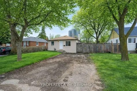 46 Mcmurchy Avenue N Brampton ON L6X 1Y1