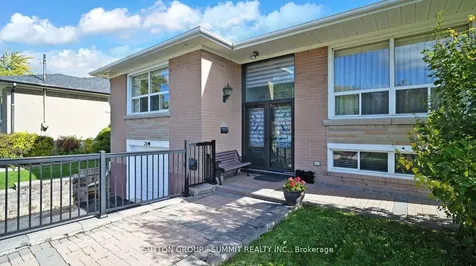 29 Fallowfield Road Toronto ON M9W 2W3
