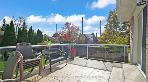 29 Fallowfield Road Toronto ON M9W 2W3
