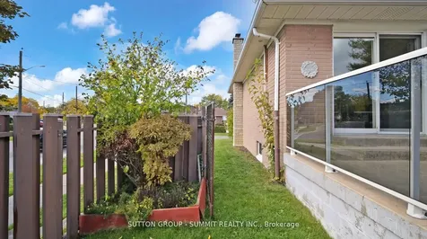 29 Fallowfield Road Toronto ON M9W 2W3