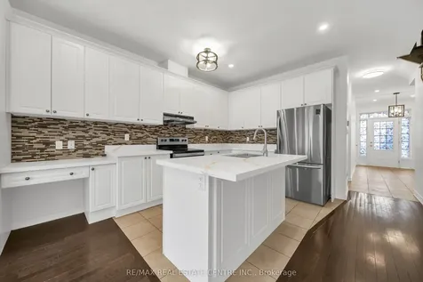 8 Munch Place Milton ON L9T 8K6
