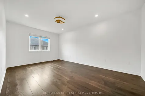 8 Munch Place Milton ON L9T 8K6