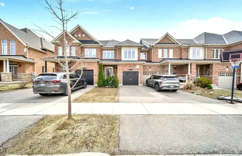 8 Munch Place Milton ON L9T 8K6