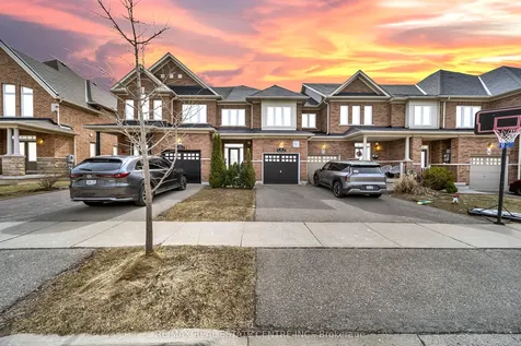 8 Munch Place Milton ON L9T 8K6