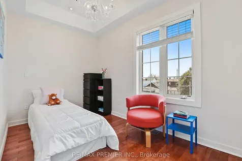 196 Blackthorn Avenue Toronto ON M6N 3H8