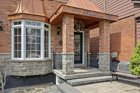 196 Blackthorn Avenue Toronto ON M6N 3H8