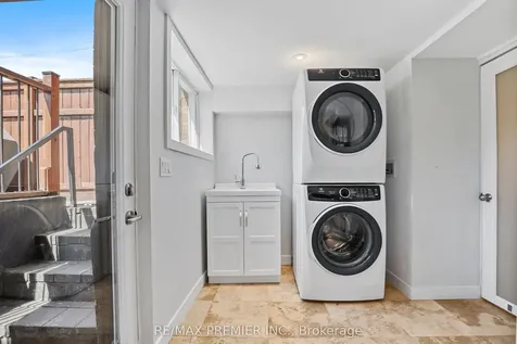 196 Blackthorn Avenue Toronto ON M6N 3H8