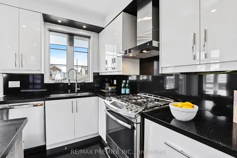 196 Blackthorn Avenue Toronto ON M6N 3H8