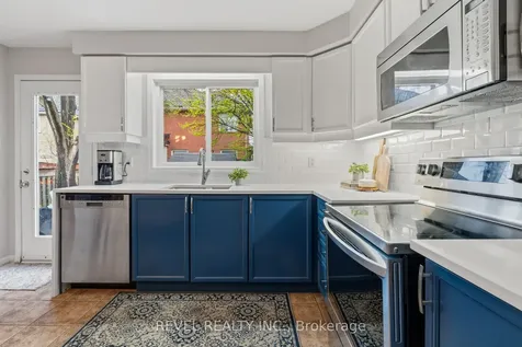 3832 Baycroft Drive Mississauga ON L5N 8J5