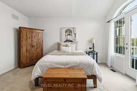 3832 Baycroft Drive Mississauga ON L5N 8J5