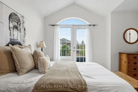 3832 Baycroft Drive Mississauga ON L5N 8J5
