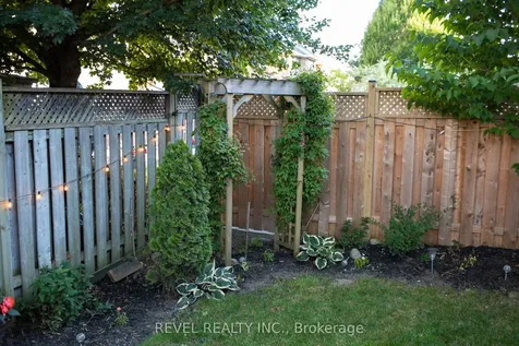 3832 Baycroft Drive Mississauga ON L5N 8J5