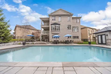 14 Canis Street Brampton ON L6X 2Y5