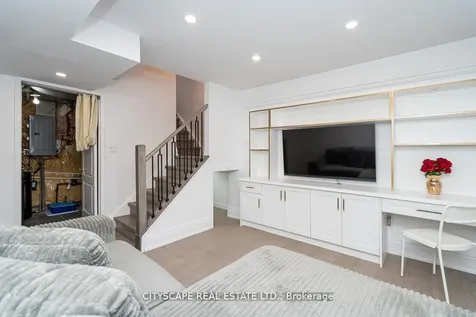 5535 Glen Erin Drive Mississauga ON L5M 6H1