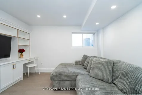 5535 Glen Erin Drive Mississauga ON L5M 6H1