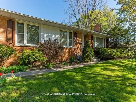 2067 Devon Road Oakville ON L6J 2N1