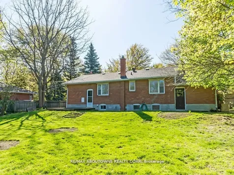 2067 Devon Road Oakville ON L6J 2N1