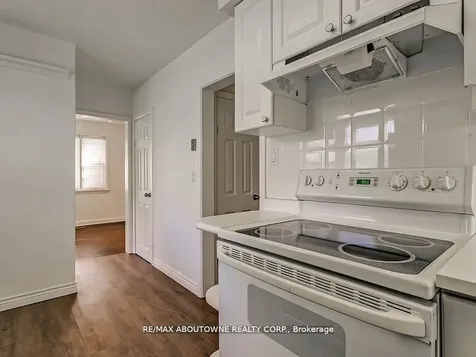 2067 Devon Road Oakville ON L6J 2N1