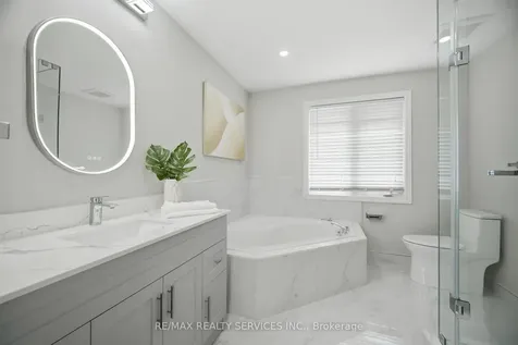 130 Yuile Court Brampton ON L6Y 5J5