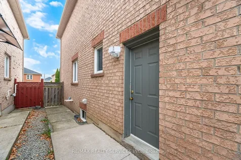 130 Yuile Court Brampton ON L6Y 5J5