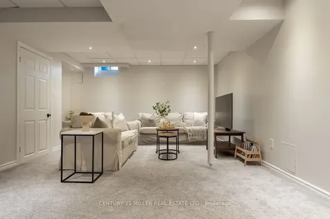 53 Dills Crescent Milton ON L9T 5P2