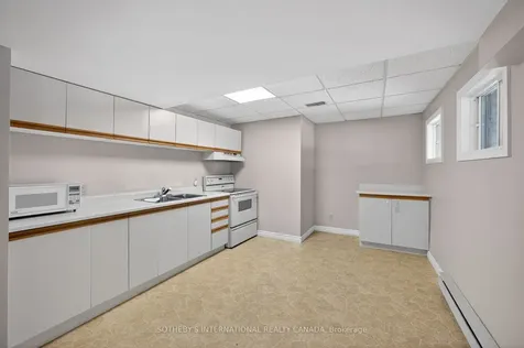 1777 Covington Terrace Mississauga ON L5M 3M5