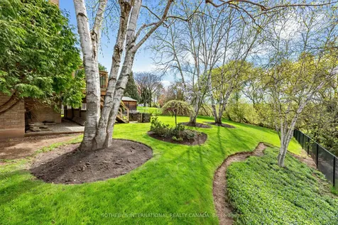 1777 Covington Terrace Mississauga ON L5M 3M5
