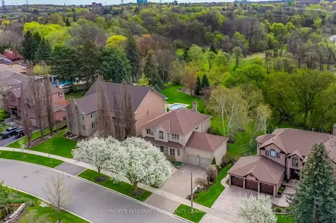 1777 Covington Terrace Mississauga ON L5M 3M5