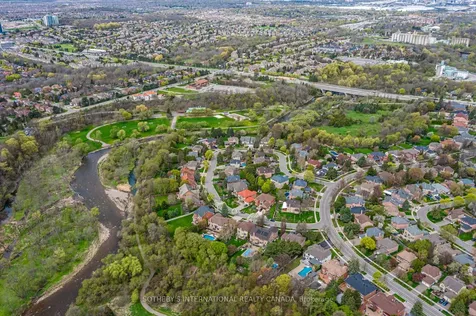 1777 Covington Terrace Mississauga ON L5M 3M5