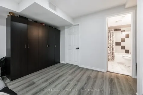 54 Fern Valley Crescent Brampton ON L6R 1K6