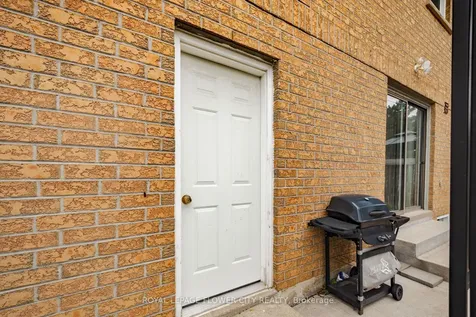 54 Fern Valley Crescent Brampton ON L6R 1K6