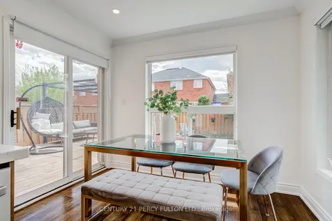 5988 Long Valley Road Mississauga ON L5M 6K4
