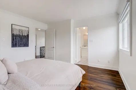 5988 Long Valley Road Mississauga ON L5M 6K4
