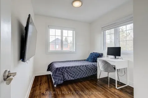 5988 Long Valley Road Mississauga ON L5M 6K4