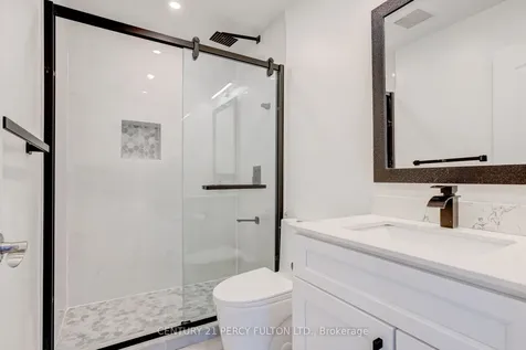 5988 Long Valley Road Mississauga ON L5M 6K4