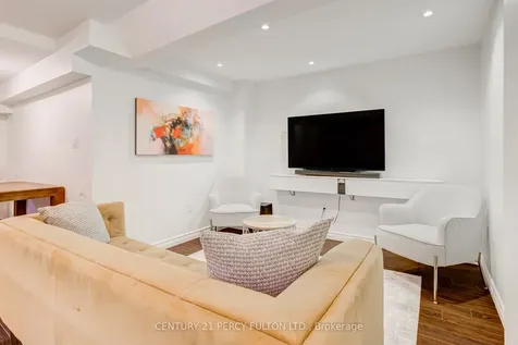 5988 Long Valley Road Mississauga ON L5M 6K4